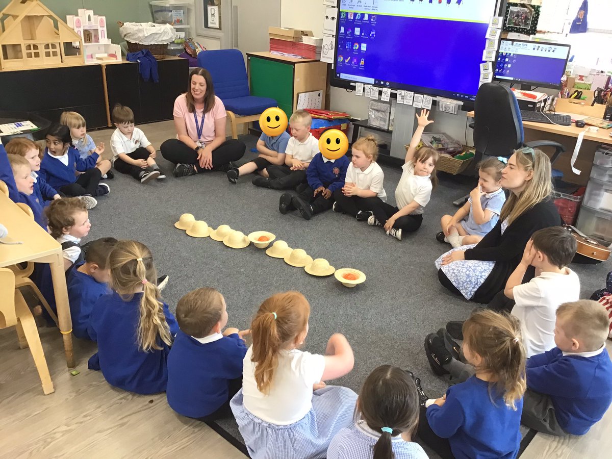 NYPSButterflies's tweet photo. This week Nursery had another fun filled Music lesson with Miss Anderson. During this session we were learning new Summer songs using different resources ☀️☀️ @Newyorkprimary https://t.co/cakIO9HYPw