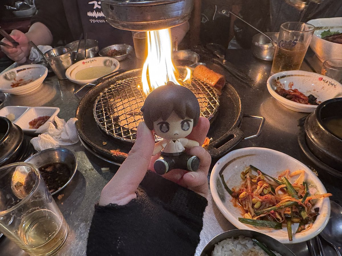 1iquidcourage's tweet photo. 이카리 신지 대과리가 불타고있어여 https://t.co/ecoF6X7IoO