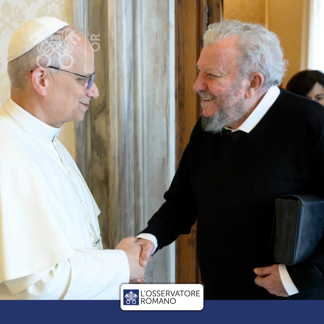 oss_romano's tweet photo. #PapaLeoneXIV #LeoneXIV 
Il Santo Padre ha ricevuto questa mattina in Udienza Il Signor Kiko Argüello, Iniziatore del Cammino Neocatecumenale https://t.co/MXzbymmHMh