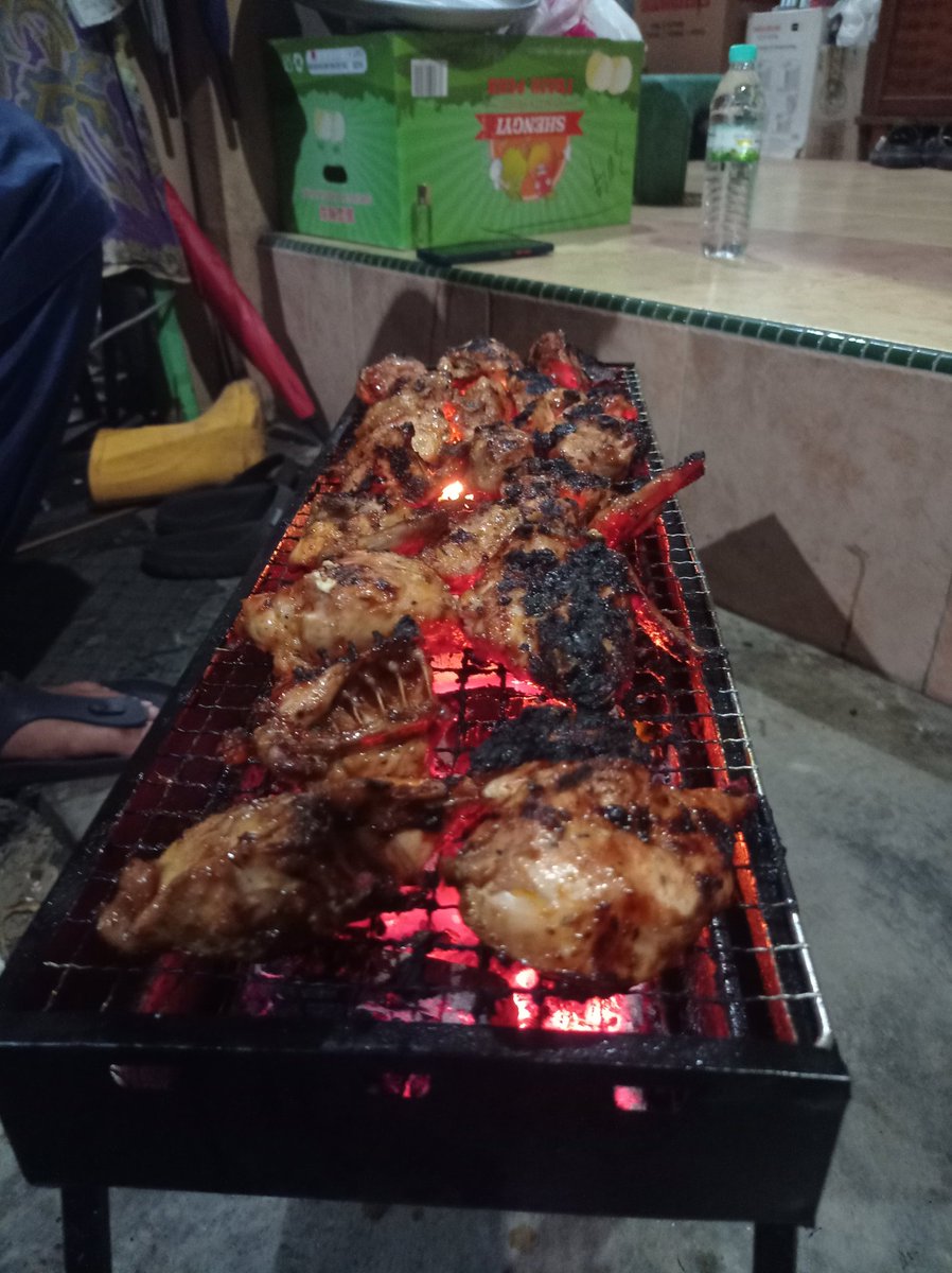 Esok cuti dah, malam ni buat gulai tempoyak la u tembam hmmm