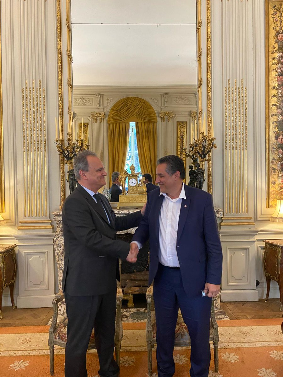 Hier, déjeuner de travail avec SEM Francisco Ribeiro de Menezes, ambassadeur du #Portugal en France. En tant que Président du groupe d'amitié France-Portugal à l'Assemblée, l'occasion d'échanger sur le lien entre nos deux pays