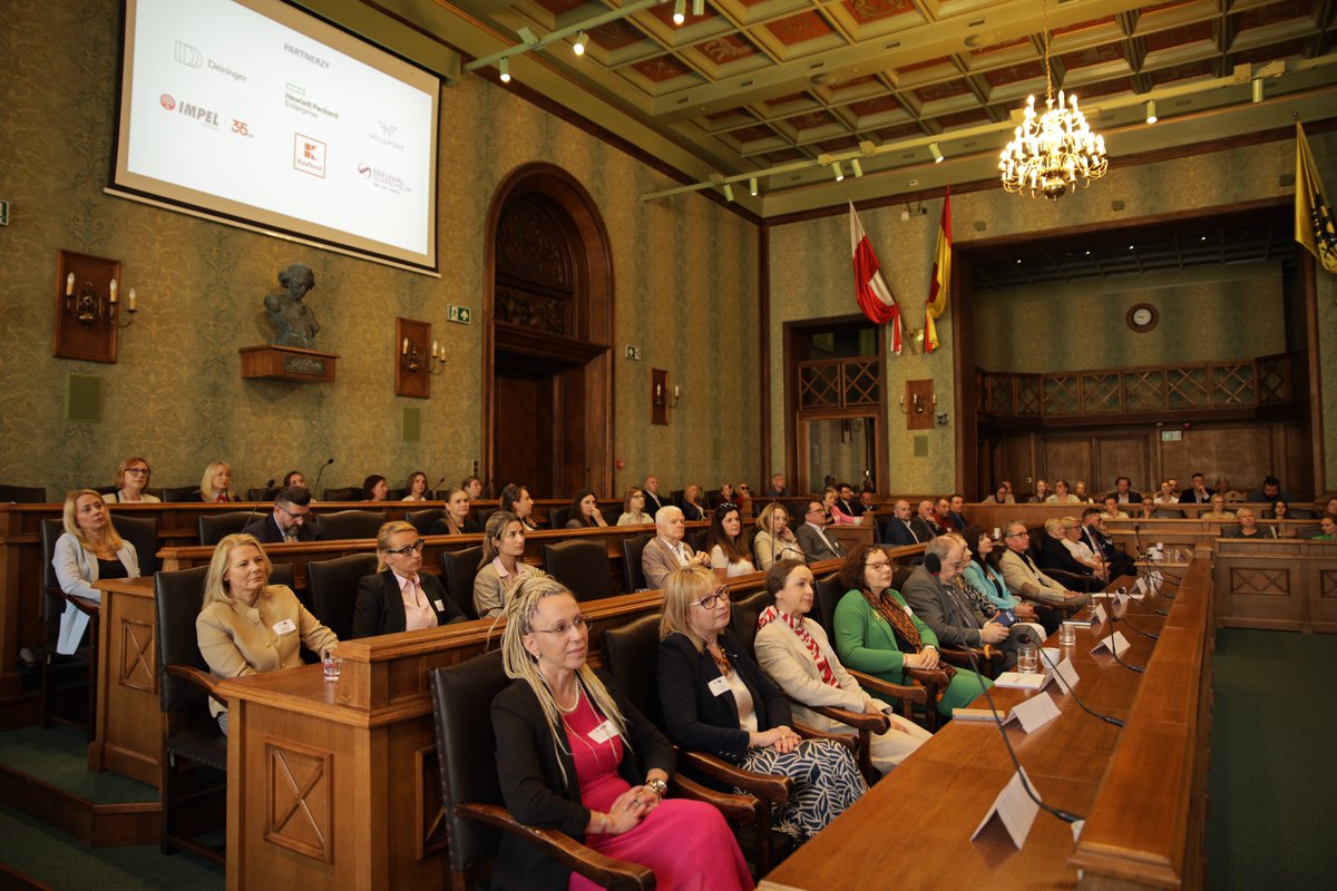 Monika Chudobska, wiceprezes zarządu Impel S.A. i CHRO Grupy Impel, wystąpiła w panelu „AGE INCLUSION podczas konferencji "Wrocław dla Przedsiębiorców"

#wroclaw 
<a href="/AHKPolska/">AHK Polska</a>