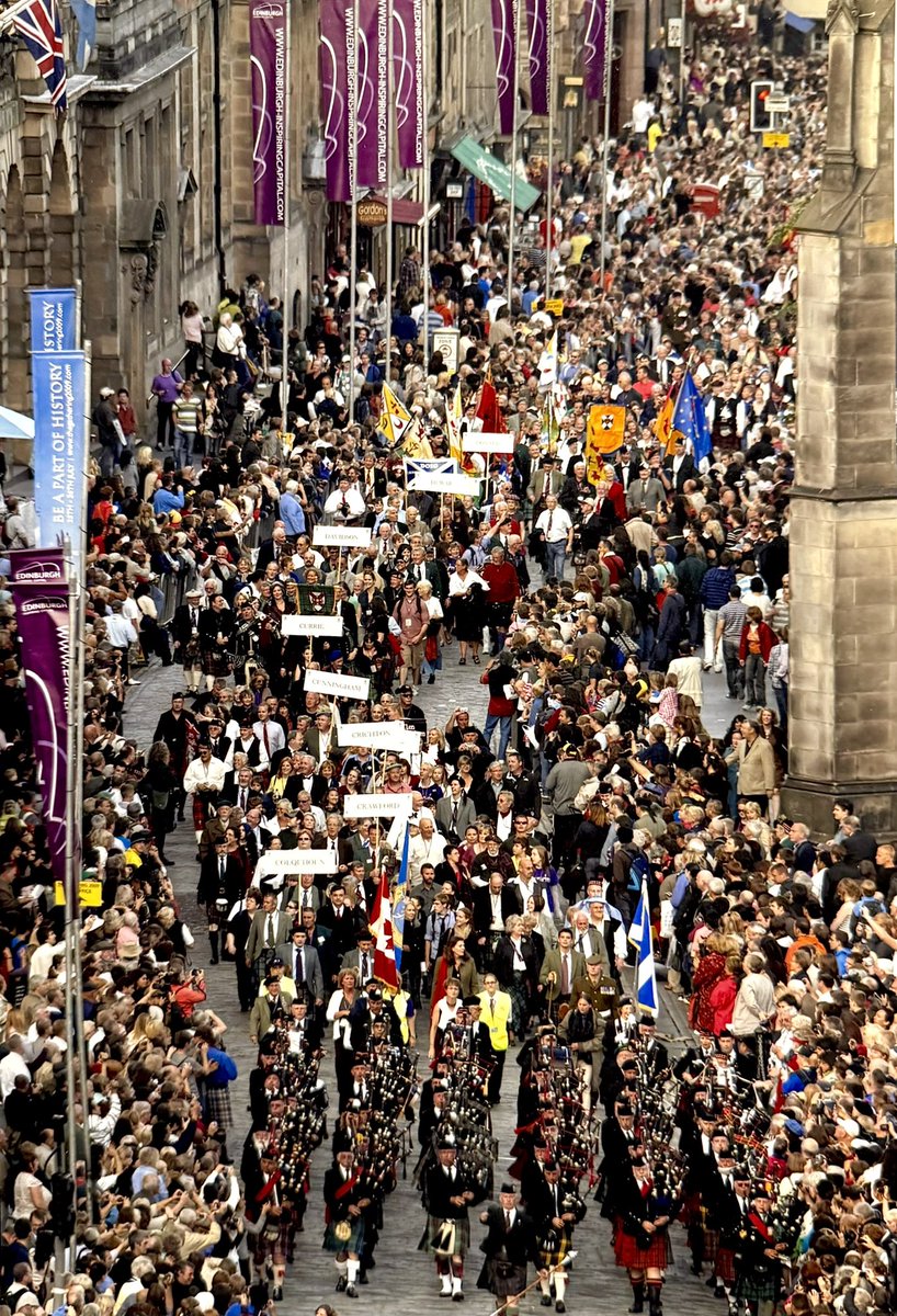 TBT from 2009. 

The Gathering - a historic gathering of Scottish clans and families. 

We were delighted to take part in this once in a lifetime event. The parade of clans marching up the Royal Mile was one of the many highlights of the weekend.

#edinburgh
#thegathering2009