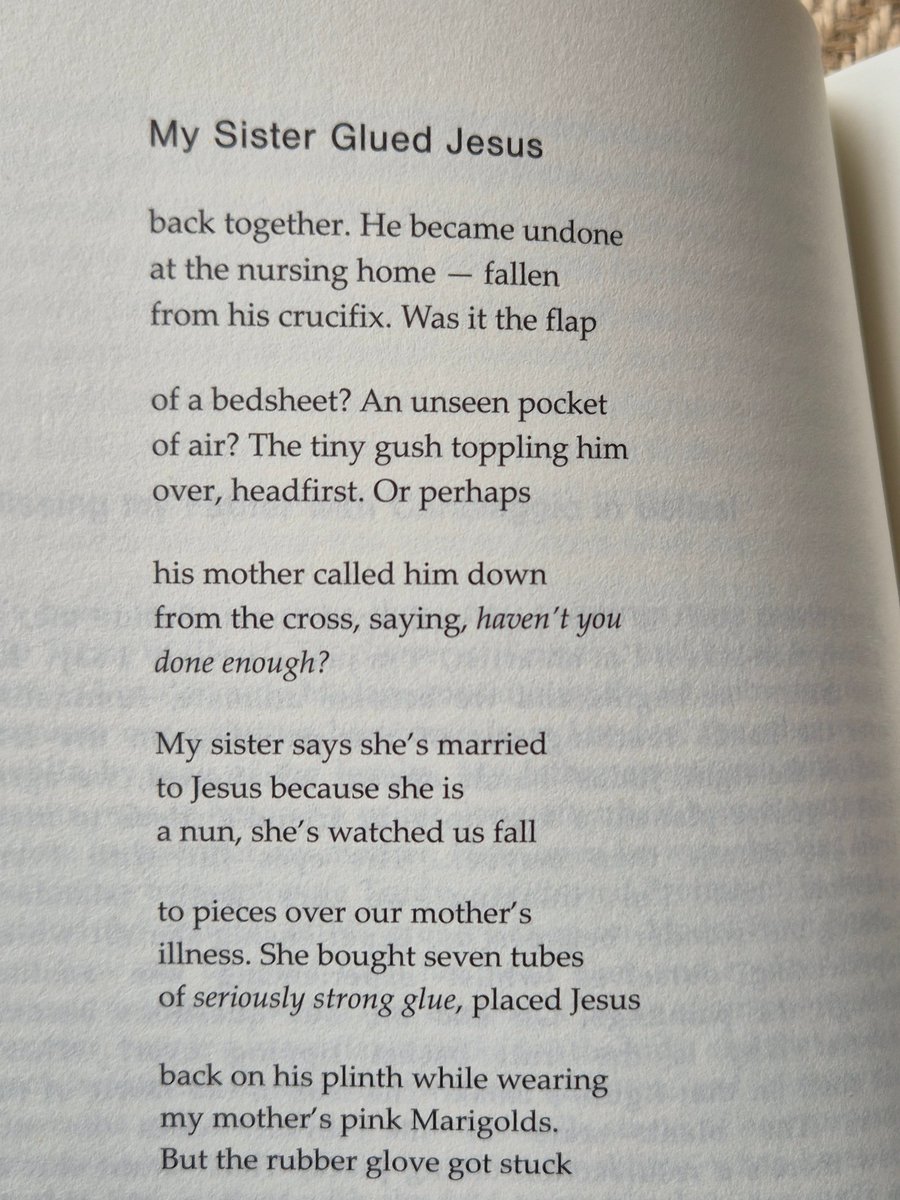 LeggettBohan's tweet image. I'm so grateful to the wonderful poet and editor @annemarienichurreain for including two of my poems in this gorgeous issue of @stingingfly 🤍
'Missing my Father with Caravaggio in Belfast' began in @ulstermuseum while attending @seamusheaneycentre summer school. 🤍