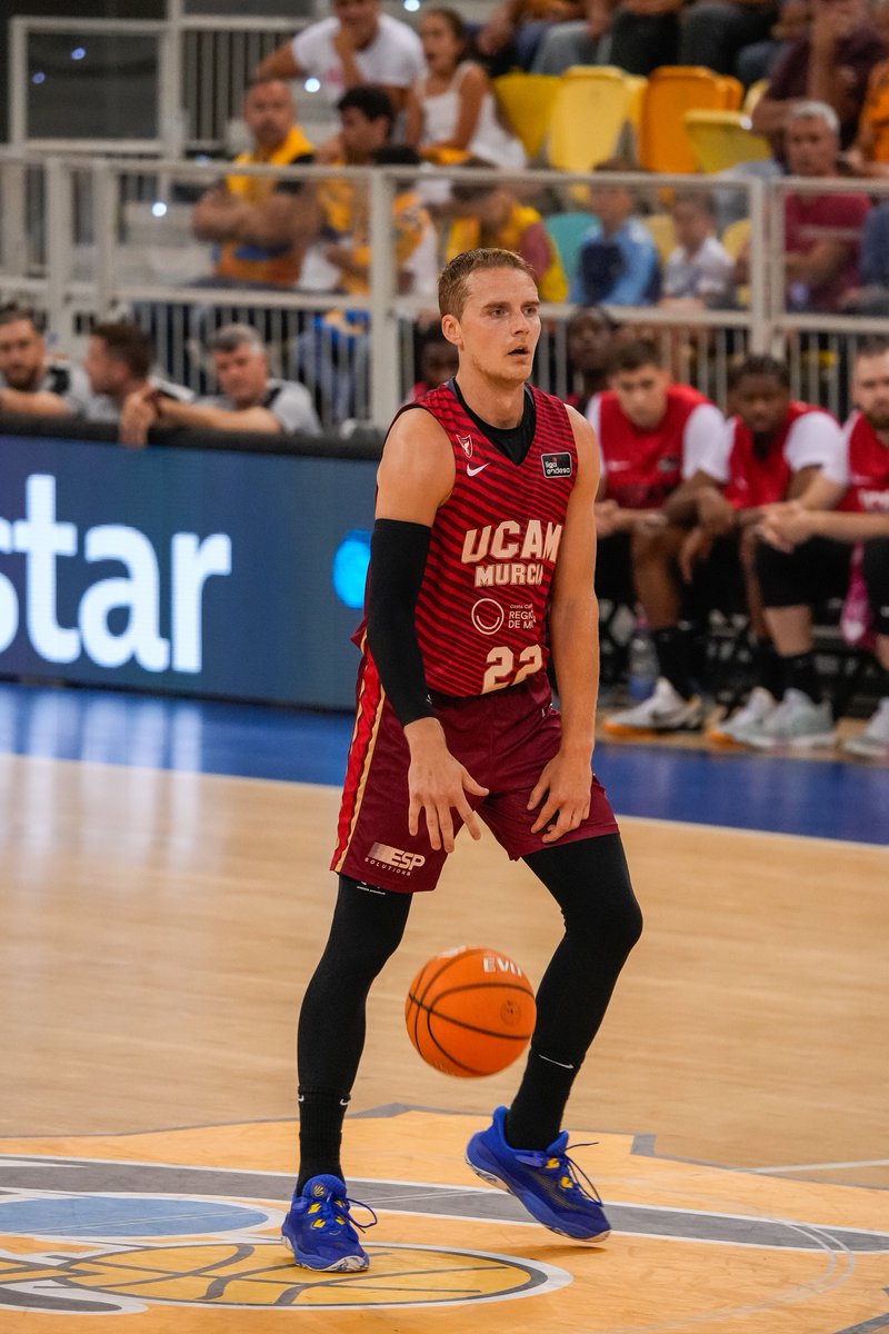🔴🔴 Así fue la temporada de LUDDE HAKANSON en UCAM Murcia.

El sueco es agente libre y ocupa plaza de cupo (JFL).

📊 9.8 PTS || 1.7 REB || 3.2 ASIS || 0.8 ROB 

✅ 48% T2 || 35% T3 || 92.2% TL || 8.9 VAL

¿Seguirá en Murcia o cambiará de equipo este próximo verano?

#LigaEndesa