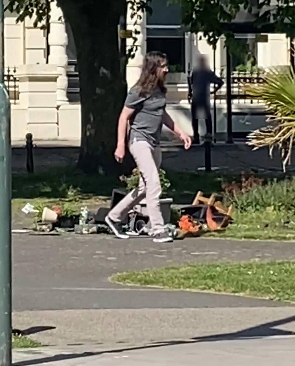 Heidi Bachram 🎗️ (@heidibachram) on Twitter photo This is the man seen destroying our 7/10 memorial in Brighton at Palmeira Square. Please share far and wide and FIND HIM.
It was Wednesday 14th May at 3:30pm in broad daylight. Someone must have seen him. If you have information call <a href="/sussex_police/">Sussex Police</a> and quote 1036 of 14/05. 🙏 This is the man seen destroying our 7/10 memorial in Brighton at Palmeira Square. Please share far and wide and FIND HIM.
It was Wednesday 14th May at 3:30pm in broad daylight. Someone must have seen him. If you have information call <a href="/sussex_police/">Sussex Police</a> and quote 1036 of 14/05. 🙏