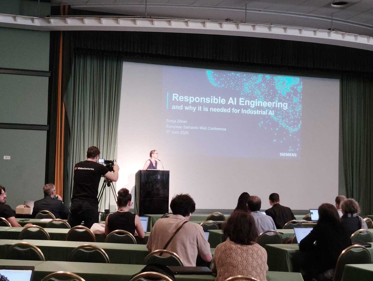 Last Keynote Talk by Sonja Zillner is going on, join us  for the session and next announcement of best papers, next year venue and team...

#ESWC2025 #AI #ResponsibleAI #SemanticWeb