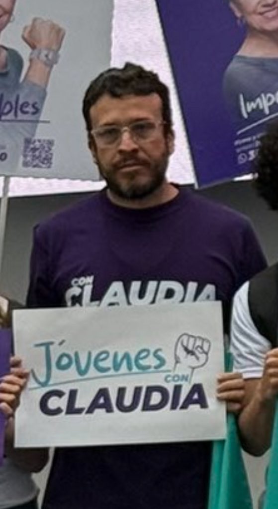 En Colombia, así se ven los jóvenes de 47 años que aún viven con los papás.