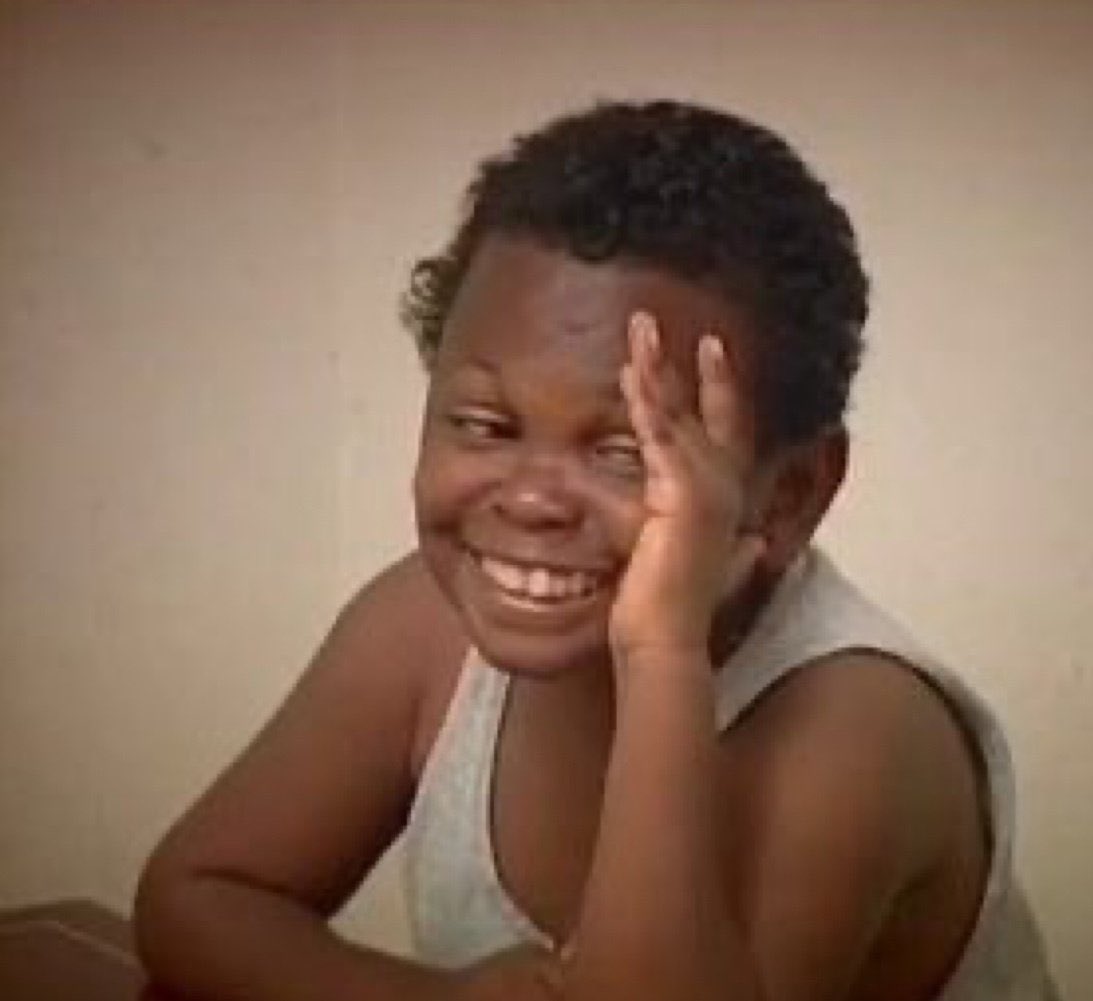 Nze nakoowa fake promises, lwaki onyigila sente ezitali zizo.