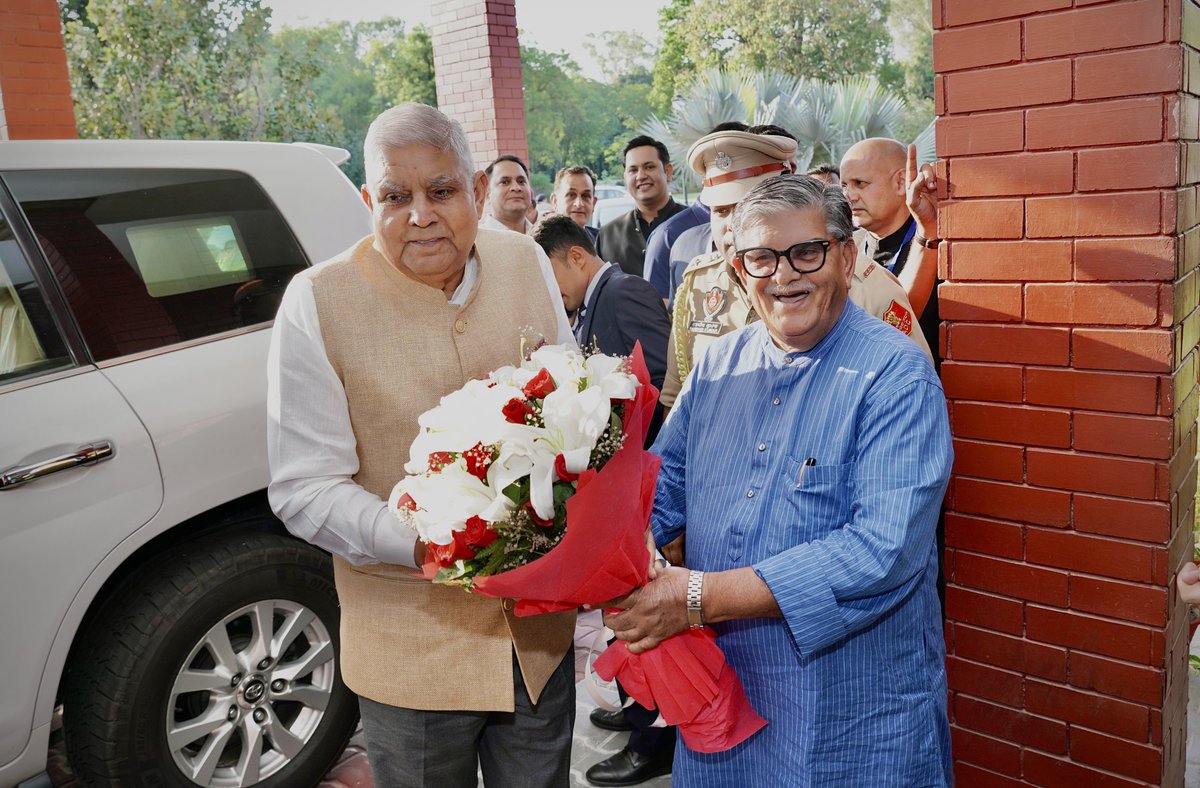 Gulab Chand Kataria (@gulab_kataria) on Twitter photo Extended warm welcome to the HonтАЩble Vice President of India, Sh. Jagdeep Dhankhar Ji upon his arrival at Chandigarh Airport and later at Punjab Raj Bhavan, Chandigarh.
<a href="/VPIndia/">Vice-President of India</a>
#VicePresidentOfIndia #JagdeepDhankhar #PunjabRajBhavan #Chandigarh #GulabchandKataria Extended warm welcome to the HonтАЩble Vice President of India, Sh. Jagdeep Dhankhar Ji upon his arrival at Chandigarh Airport and later at Punjab Raj Bhavan, Chandigarh.
<a href="/VPIndia/">Vice-President of India</a>
#VicePresidentOfIndia #JagdeepDhankhar #PunjabRajBhavan #Chandigarh #GulabchandKataria