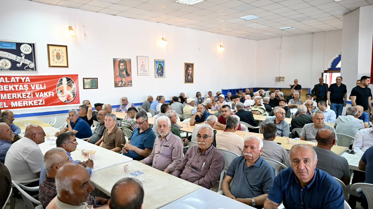 Büyükşehir Belediye Başkanımız Sn. Sami Er ile birlikte Cumhuriyet Halk Partisi İl Başkanı Sn. Barış Yıldız’ın vefat eden amcası için düzenlenen Mevlid programına katıldık.

Merhuma Allah’tan rahmet; kıymetli ailesine ve yakınlarına sabır ve başsağlığı diliyorum.