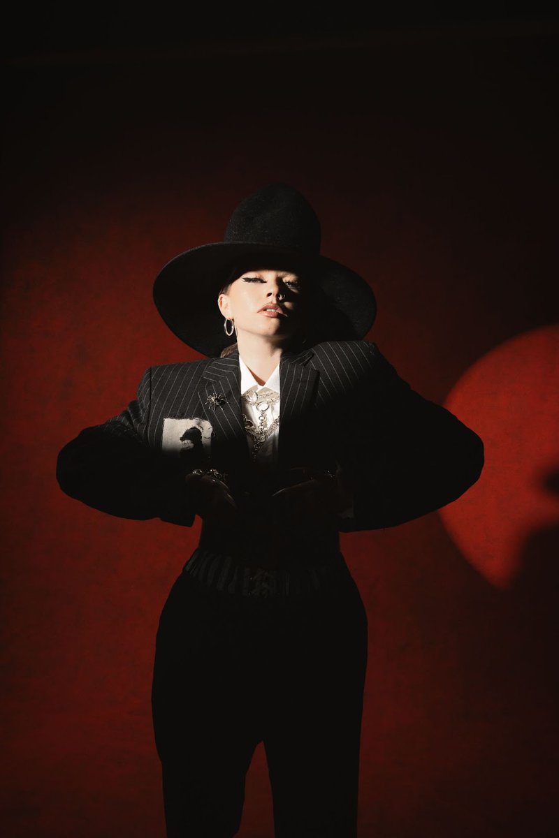 .<a href="/ChinchillaMusic/">CHINCHILLA</a> bears her heart on new single 'Avoidance' - 

clashmusic.com/news/chinchill…
