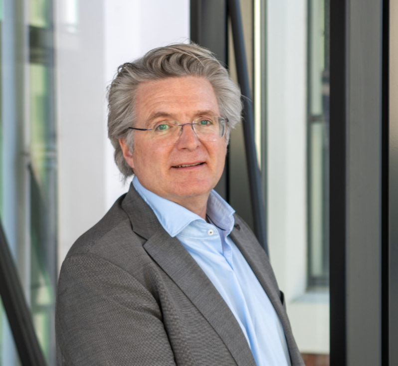 Harry Platte is gestart als bestuursvoorzitter bij Woonzorg Nederland. Met zijn ruime ervaring in de volkshuisvesting kiest hij bewust voor een organisatie waar wonen, welzijn en zorg samenkomen. 

Maak kennis met Harry en lees het interview: woonzorg.nl/nieuws/harry-p…