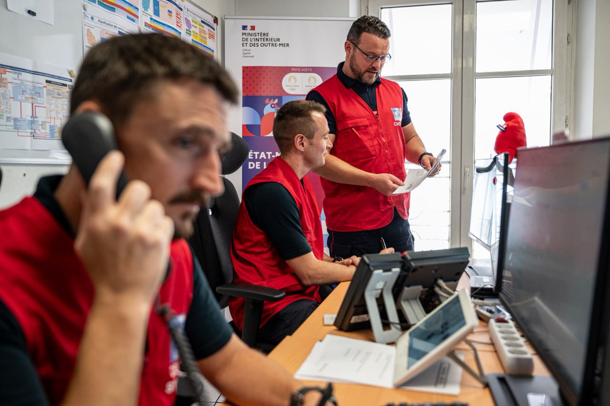 #Retrospective50ans 2024, une année olympique !

📌 200 démineurs et 110 équipes opérationnelles de reconnaissance mobilisés
👨‍🚒 4 700 sapeurs-pompiers issus de toute la France engagés en renfort
🚒 150 sapeurs-sauveteurs sur le terrain
⛑ 1 700 bénévoles des associations agréées