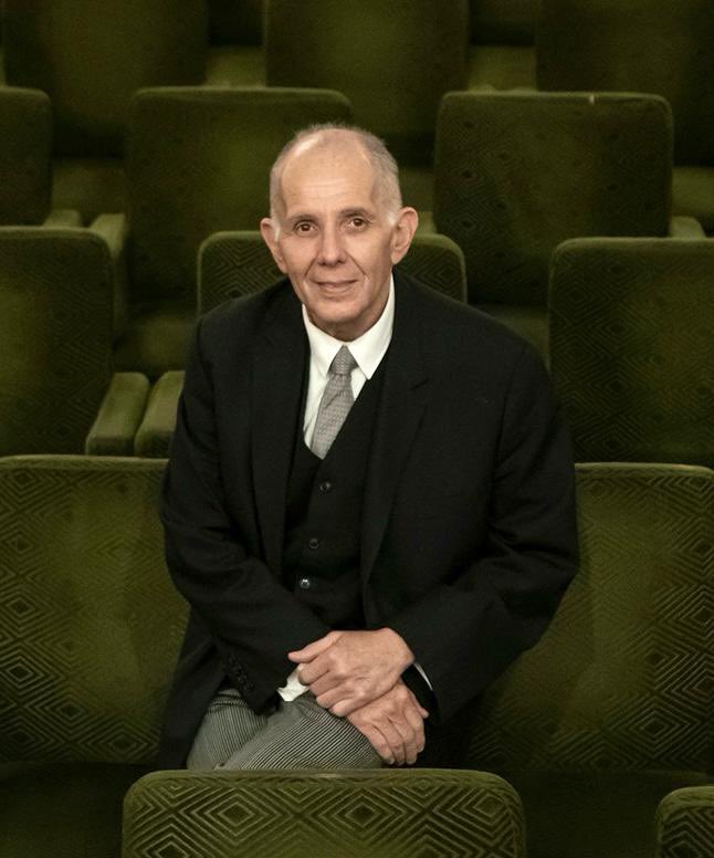 todalaculturacl's tweet photo. Nos impacta y apena la partida del querido maestro Rodolfo Saglimbeni, director titular de @lasinfonica que desde su llegada desde Venezuela a nuestro país se ganó el cariño, respeto y admiración del público. Deja un gran vacío en nuestro medio musical docto. Que en paz descanse https://t.co/26HdoceDey
