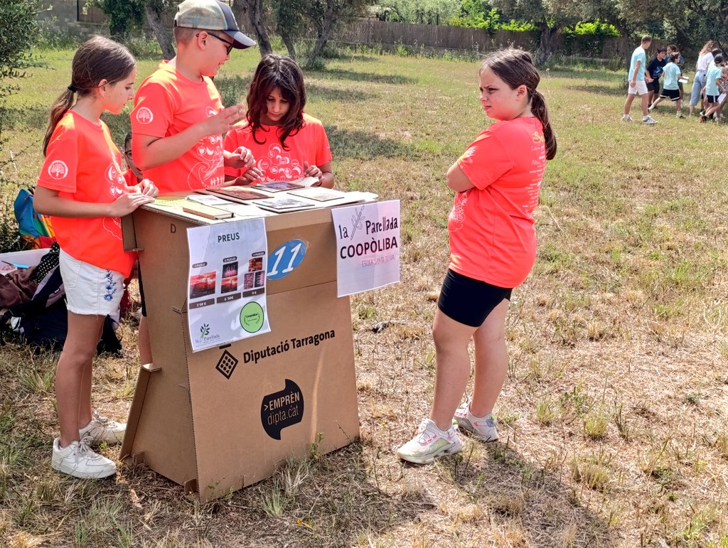 Escola la Parellada tweet media