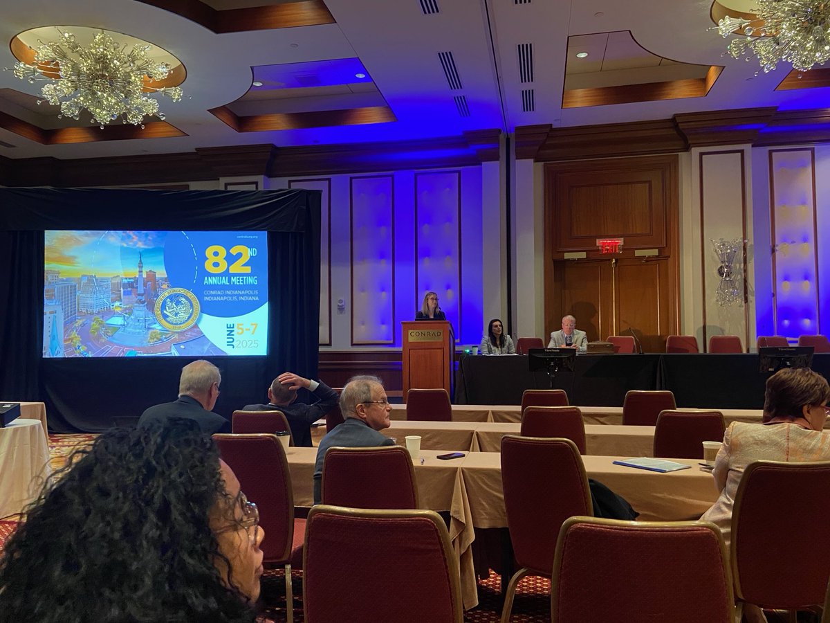 UC General Surgery (@ucincysurg) on Twitter photo Dr Lindsey Wattley competing in the resident research competition <a href="/CentralSurg/">CentralSurgical</a>. Microvesicles matter in banked blood! #CRIT 🩸 <a href="/cincysurgery/">UC General Surgery Residents</a> <a href="/UCResearch/">University of Cincinnati Office of Research</a> <a href="/HoxworthUC/">HoxworthUC</a> Dr Lindsey Wattley competing in the resident research competition <a href="/CentralSurg/">CentralSurgical</a>. Microvesicles matter in banked blood! #CRIT 🩸 <a href="/cincysurgery/">UC General Surgery Residents</a> <a href="/UCResearch/">University of Cincinnati Office of Research</a> <a href="/HoxworthUC/">HoxworthUC</a>