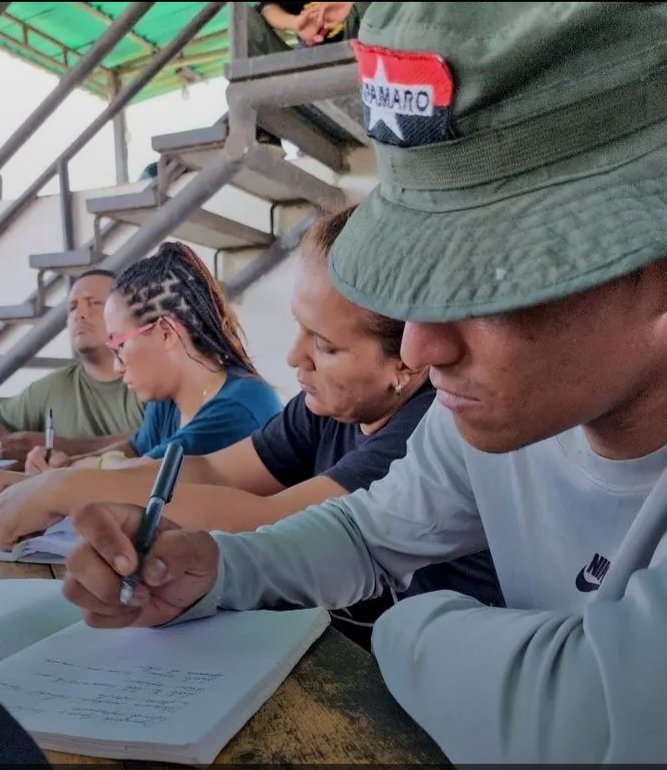 betina moreno tweet media