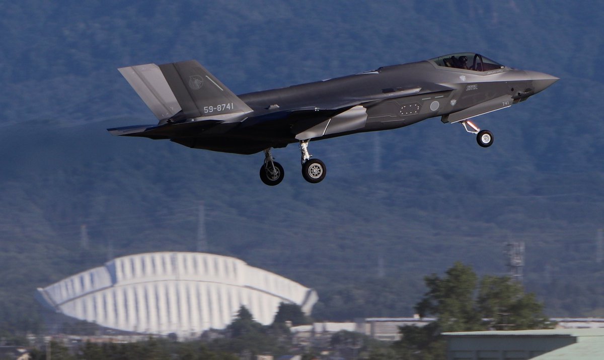 🐉F-35Aと小松ドーム