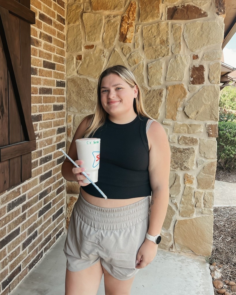 thebarracks_cs's tweet photo. Your fave drinks, on us!🙌🏻

Order yourself a free Sonic drink before Noon⤵️
1️⃣Like this photo
2️⃣ Place your order at the link texted to you
3️⃣ Pick up from the leasing office between 3-6pm

See you soon!🤩 https://t.co/PePvdDM6Lg