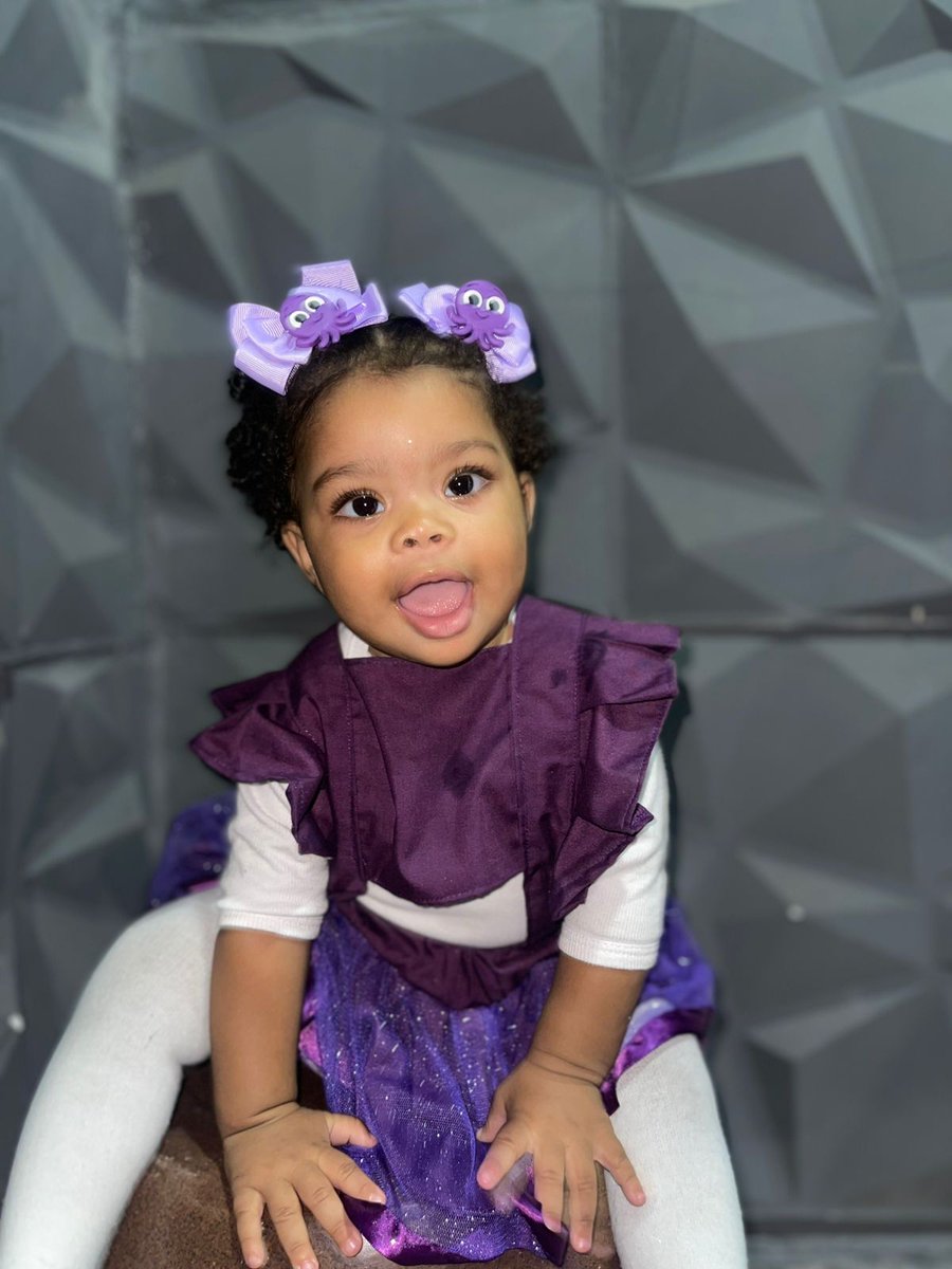 BrineM30's tweet photo. Feliz 1 ano, minha filha! Que papai do céu continue abençoando você! Mamãe te ama demais da conta ❤❤❤❤❤❤ https://t.co/VslFf3Dmbq