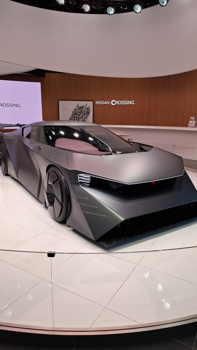 Taiyokumi's tweet image. Le flow de la voiture c’est storm dans cars 3