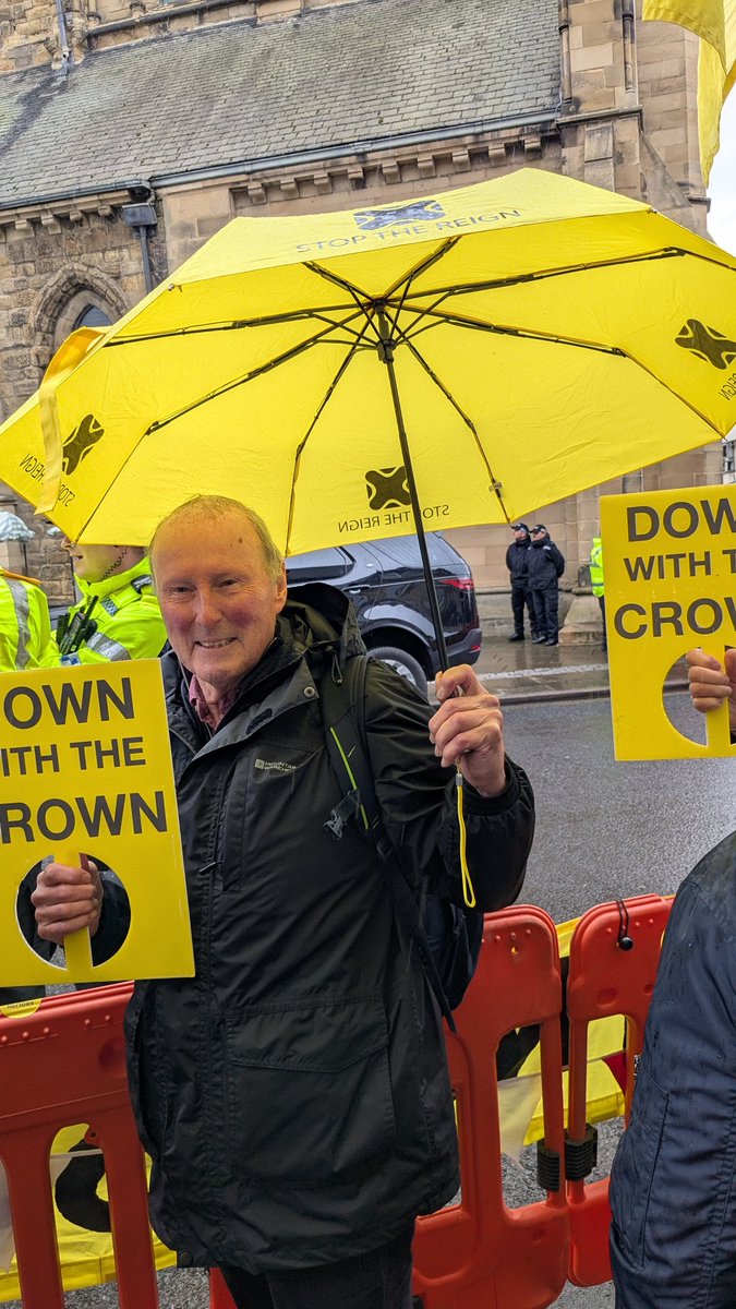 Sam Volpe (@samuelevolpe) on Twitter photo There are some Republican protesters. William Richardson of Upper Teasdale has come to protest for the first time.
He's 78 and carrying a weather appropriate item - an umbrella saying "stop the reign". No comment on the sentiment, but it's definitely very wet. <a href="/ChronicleLive/">The Chronicle</a> There are some Republican protesters. William Richardson of Upper Teasdale has come to protest for the first time.
He's 78 and carrying a weather appropriate item - an umbrella saying "stop the reign". No comment on the sentiment, but it's definitely very wet. <a href="/ChronicleLive/">The Chronicle</a>
