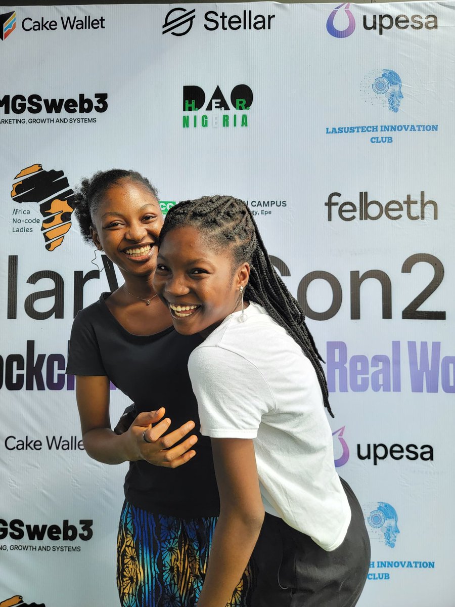peacemadeittt's tweet photo. I also had the opportunity to connect with some idolos in the space🤭❤️ @__dakine @JustTimmy05 @thefinefavour 

Big thanks to the organisers❤️ https://t.co/LQ2Th4pvWu