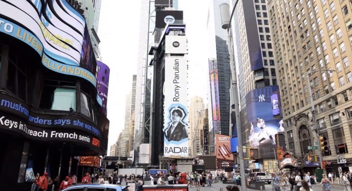 Rony Parulian on Times Square billboard, New York! Thank you, <a href="/SpotifyID/">Spotify Indonesia</a> <a href="/Spotify/">Spotify</a> 

#RonyParulian
#SpotifyRADAR