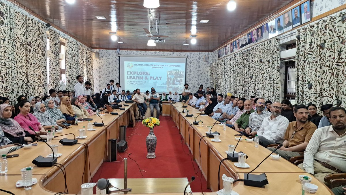 Tanvir Sadiq (@tanvirsadiq) on Twitter photo Visited Islamia College of Science and Commerce today established in 1961, it has grown into a premier autonomous institution offering UG & PG courses in science and management. A true symbol of academic excellence in J&K.
The <a href="/OmarAbdullah/">Omar Abdullah</a>-led government is committed to Visited Islamia College of Science and Commerce today established in 1961, it has grown into a premier autonomous institution offering UG & PG courses in science and management. A true symbol of academic excellence in J&K.
The <a href="/OmarAbdullah/">Omar Abdullah</a>-led government is committed to