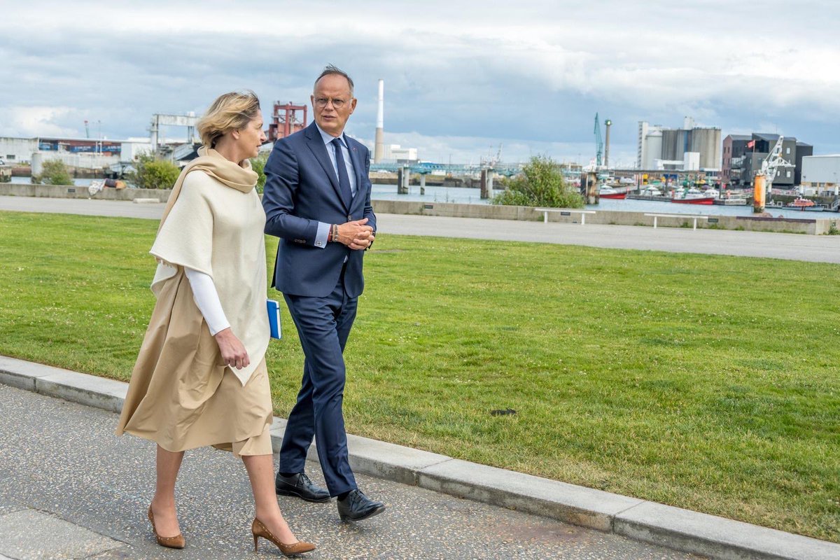 Nathalie Delattre (@n_delattre) on Twitter photo Hier au Havre, avec <a href="/EPhilippe_LH/">Edouard Philippe</a>, pour mettre en valeur la transformation touristique de la ville
🚢🔌L'occasion de découvrir le projet de nouveau pôle croisières électrifié qui permettra de renforcer encore l'attractivité de la région. Hier au Havre, avec <a href="/EPhilippe_LH/">Edouard Philippe</a>, pour mettre en valeur la transformation touristique de la ville
🚢🔌L'occasion de découvrir le projet de nouveau pôle croisières électrifié qui permettra de renforcer encore l'attractivité de la région.
