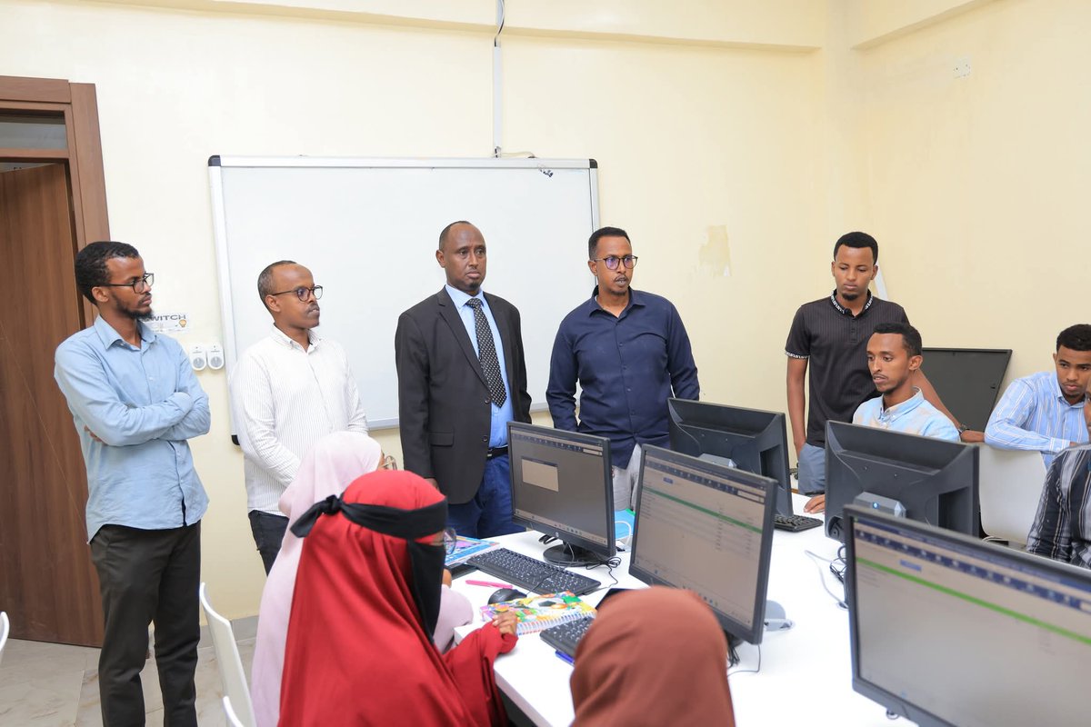 SIMADUniversity's tweet image. The Faculty of Accountancy proudly unveils its new state-of-the-art computer lab – a space designed to elevate learning in accounting, finance, and data analysis. 

A modern hub A modern hub for innovation, comfort, and academic excellence! #SIMAD #NewLab #Accountancy