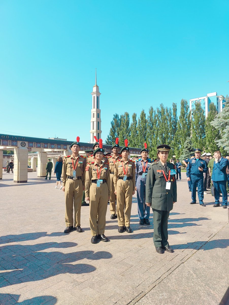 During the Cadets Youth Festival in Kazan, Russia, Indian NCC delegation delivered a presentation highlighting its rich cultural heritage, civilizational legacy and its evolving role on the global stage. As a mark of respect, the delegation also laid floral tributes at the Tomb
