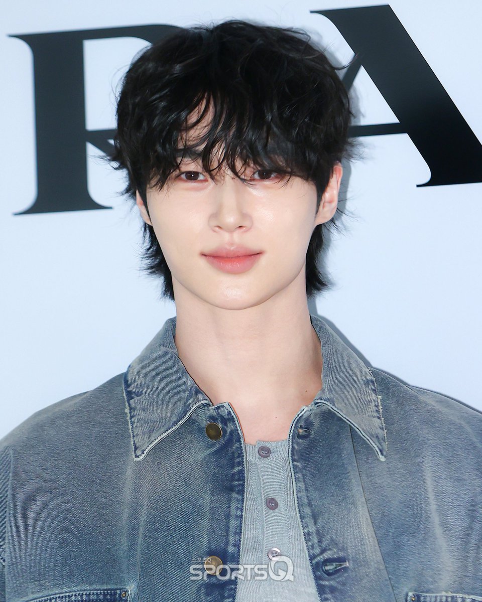 [PRESS] #ByeonWooSeok at Prada’s Days of Summer Pop Up Store opening at The Hyundai Seoul