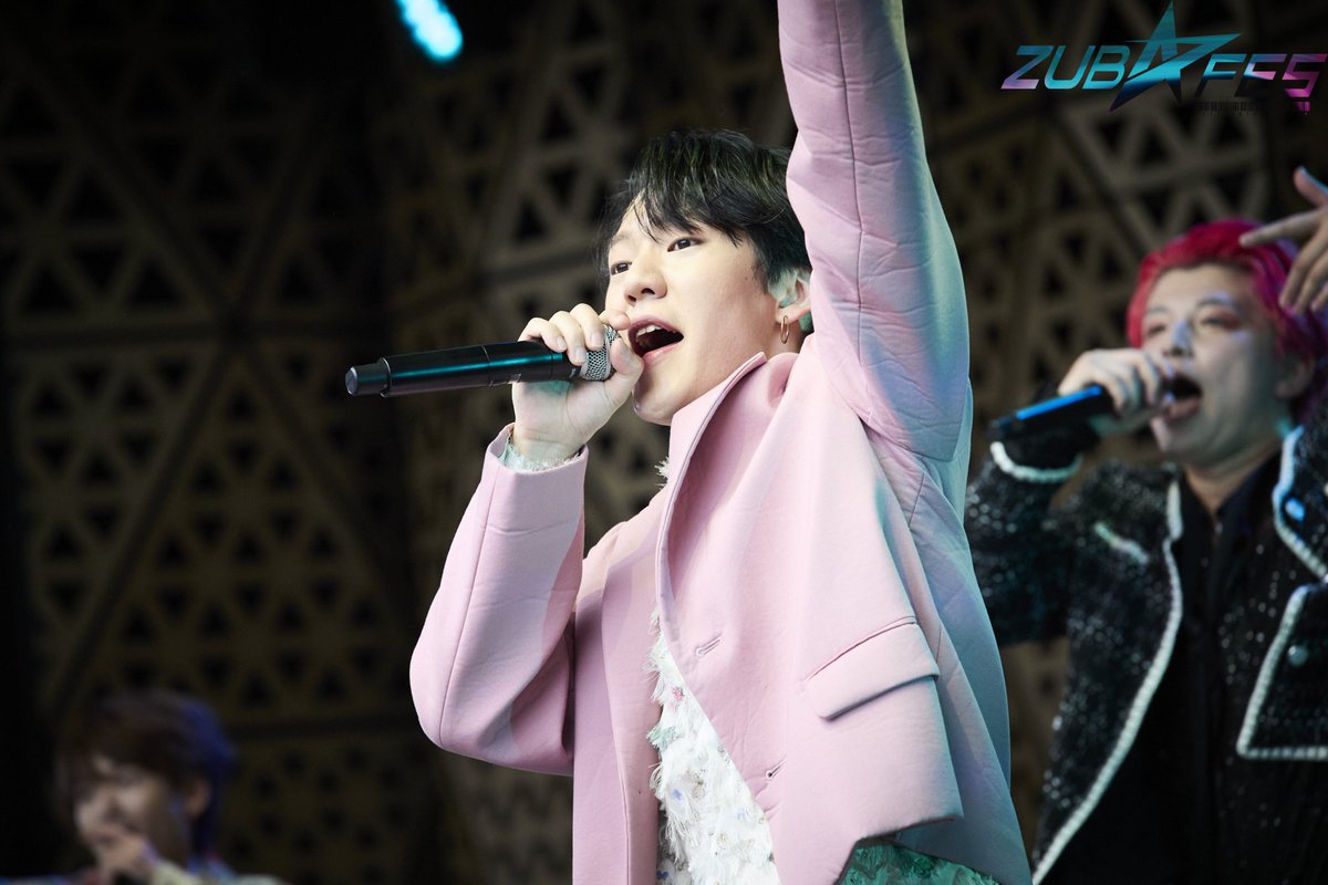 zuba_fes's tweet photo. \ZUBA☆FES 2025/
2025.5.24-25
in池袋グローバルリングシアター

【写真で振り返り📷】
5IN
@5IN_official

かっこいいい歌にダンス、一緒に踊る曲もあり楽しいライブでした🎶

5INさんのインタビュー記事⬇️
https://t.co/xFdKHKrFpi

#zubafes
#ズバフェス https://t.co/mt9w9ezHh7