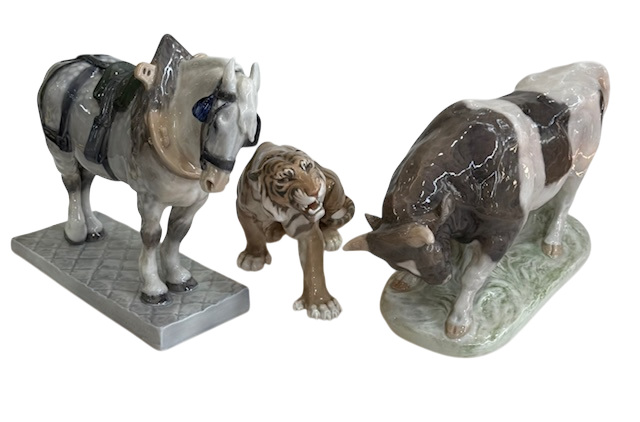 twauctioneers's tweet photo. Collectors &amp; Interiors Sale | Tuesday, 10th June at 10am - https://t.co/wW3fmOAmGY https://t.co/LLP0QJuIag