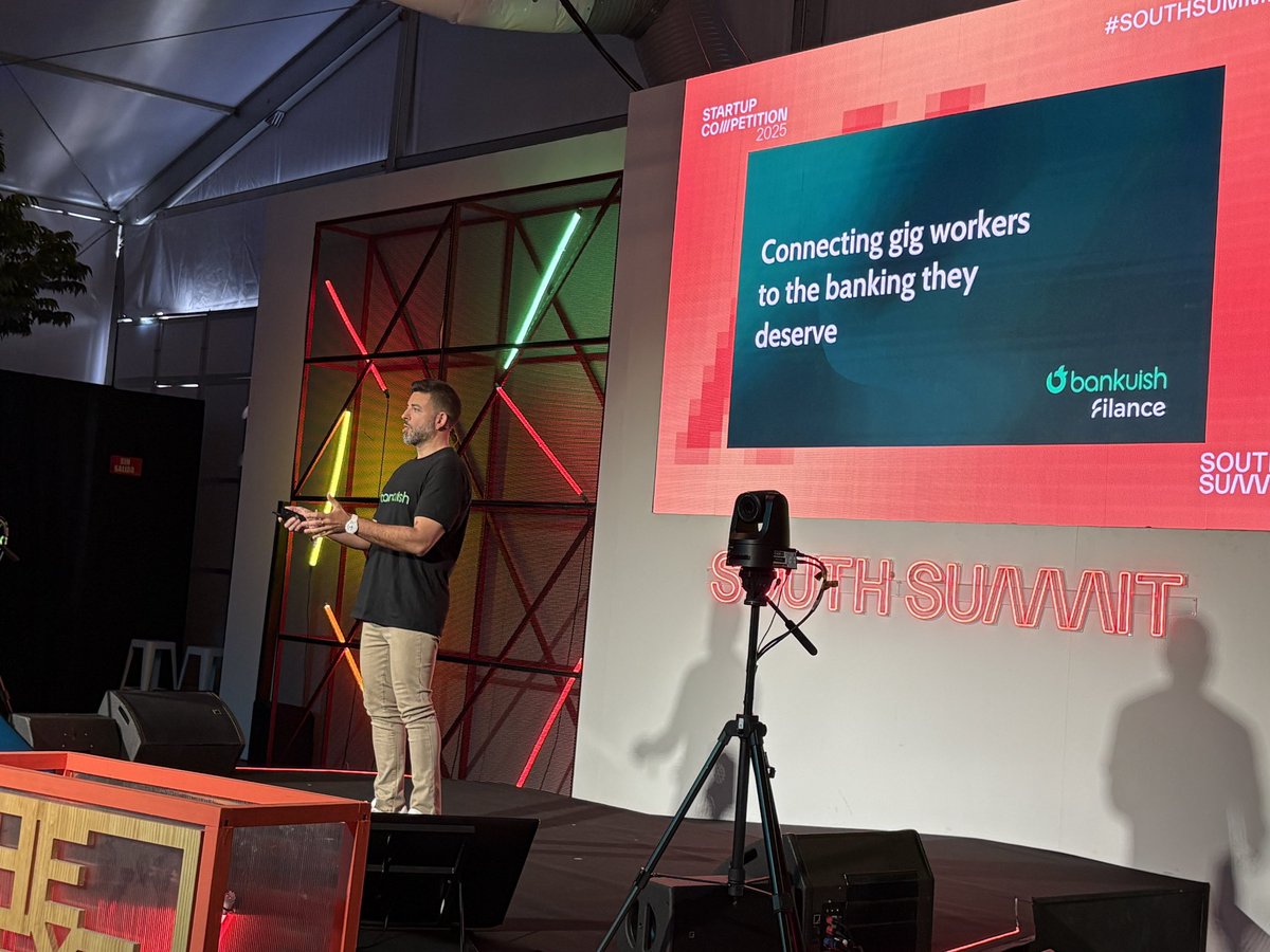 Wayra (@wayra) on Twitter photo ¡Nuestra #WayraStartup <a href="/Bankuish_/">Bankuish</a>, finalista en <a href="/south_summit/">South Summit</a> #StartupCompetition en el vertical de Fintech & Insuretech y en el que forma parte del jurado Jaime Grau, director de Servicios Financieros de <a href="/Telefonica/">Telefónica</a> 🙌🏼 #SouthSummit25 ¡Nuestra #WayraStartup <a href="/Bankuish_/">Bankuish</a>, finalista en <a href="/south_summit/">South Summit</a> #StartupCompetition en el vertical de Fintech & Insuretech y en el que forma parte del jurado Jaime Grau, director de Servicios Financieros de <a href="/Telefonica/">Telefónica</a> 🙌🏼 #SouthSummit25