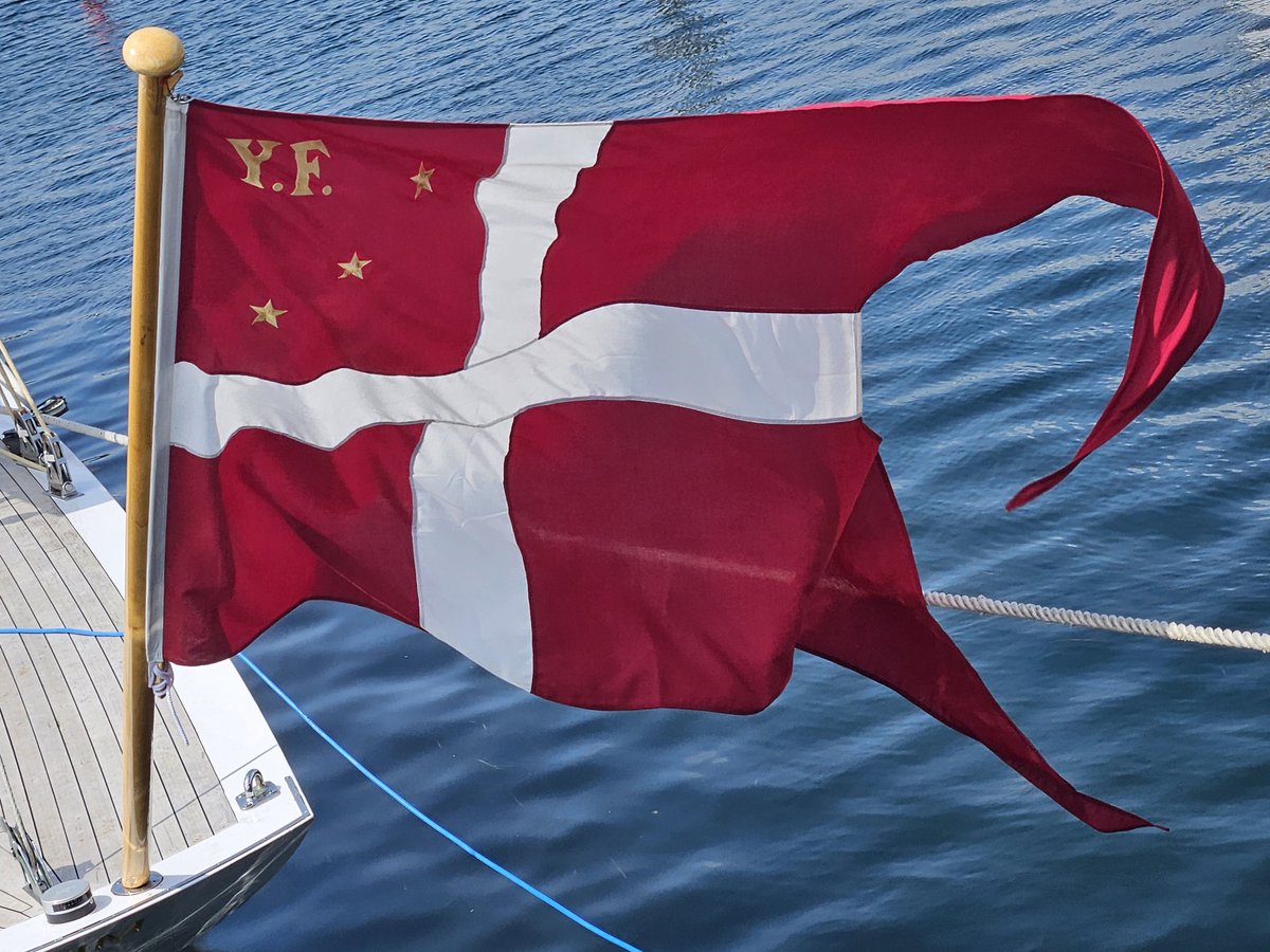 MikeGyula's tweet photo. Happy Constitution Day, Denmark!
#Grundlovsdag #Denmark @DanishMFA @denmarkdotdk @cinemateketDK https://t.co/BfLc7o8M1z