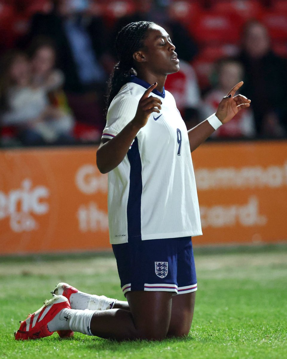 ArsenalWFC's tweet photo. Heading to @WEURO2025 with the @Lionesses at just 19.

Mich, we’re so proud ❤️ https://t.co/dCADgchJUh