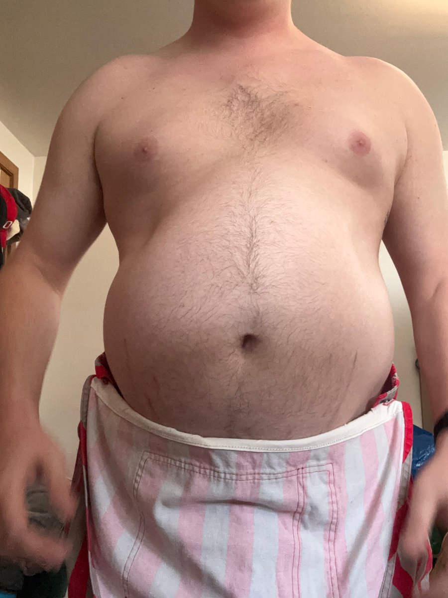 TheThickConnor's tweet photo. My ego is big, but my belly Is bigger https://t.co/8b3fRtKd8l