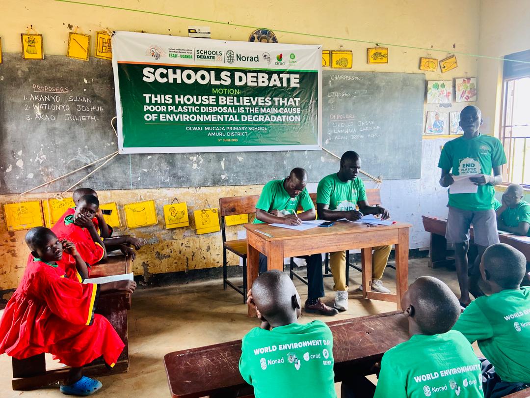 On this #WorldEnvironmentDay2025, we are reaffirming our commitment to environmental  and agroecological transformation. Small-scale farmers and pupils from Olwal Mucaja Primary School have engaged in a community sensitization, community clean-up at Olwal Market.

Additionally,
