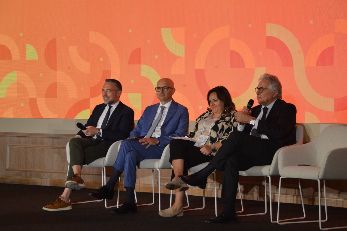 Nicola Biscotti, Presidente ANAV, è intervenuto al dibattito del convegno #ASSTRA evidenziando le necessità dell’utenza e di come queste si intreccino al benessere della popolazione urbana ed extraurbana e della sostenibilità ecologica