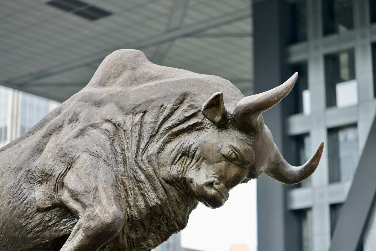 Bitfinex上的杠杆比特币多头仓位降至去年12月以来最低水平据CoinDesk，TradingView 数据显示，截至目前，Bitfinex上的BTCUSD多头仓位降至47,691个，为去年12月以来最低，为比特币提供看涨线索。多头仓位4月上旬达峰值后持续下降，同期比特币价格从约7.5万美元迅速回升至超  ...