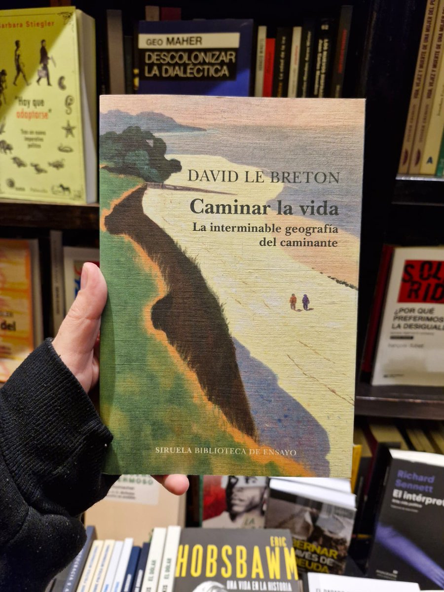 eternacadencia's tweet photo. Y para seguir en el tema de escribir y caminar, les dejamos acá una selección de libros que bien tocan este tema, o bien invitan al movimiento con su lectura.

Cortesía de @EternaEditora, @edicionesiruela, #LasAfueras y #Vinilo. https://t.co/adyxNfmIz9