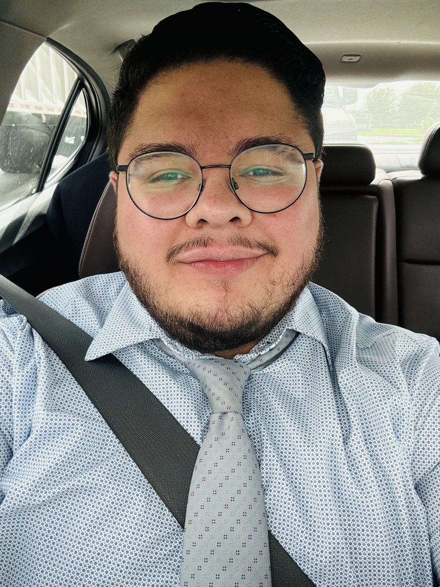 jonny2094's tweet photo. Interview ready !! I think you should definitely hire me 😆 https://t.co/Wx58GiRbkj