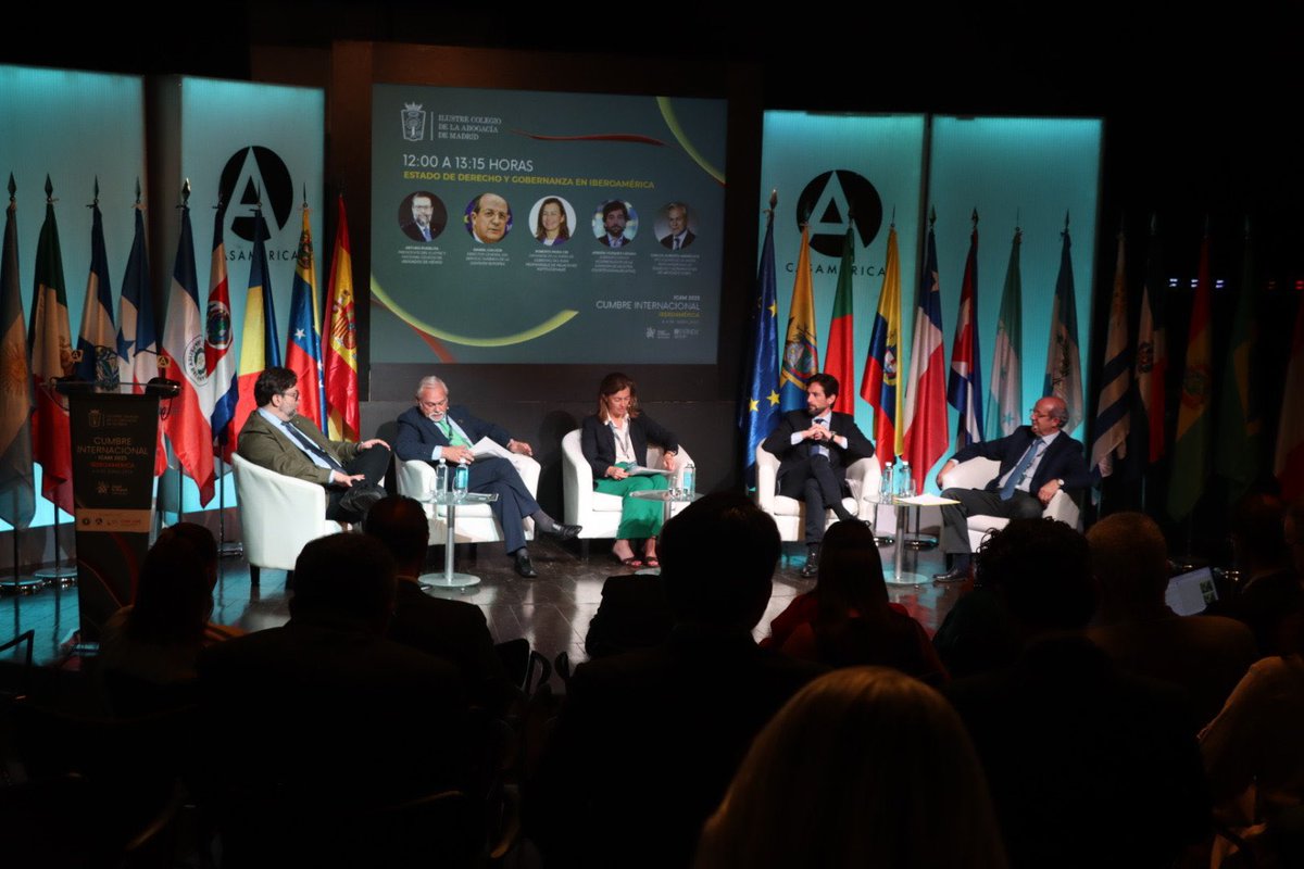 Adrián Vázquez Lázara 🇪🇦🇪🇺 (@adrianvl1982) on Twitter photo Interviniendo en el Congreso Iberoamericano del Ilustre Colegio de la Abogacía de Madrid - <a href="/icam_es/">Ilustre Colegio de la Abogacía de Madrid</a>.
El Estado de Derecho es un valor europeo que los demócratas debemos defender en todos lados.
En España, por desgracia, con este Gobierno tenemos especial trabajo. Interviniendo en el Congreso Iberoamericano del Ilustre Colegio de la Abogacía de Madrid - <a href="/icam_es/">Ilustre Colegio de la Abogacía de Madrid</a>.
El Estado de Derecho es un valor europeo que los demócratas debemos defender en todos lados.
En España, por desgracia, con este Gobierno tenemos especial trabajo.