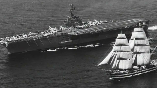 In 1962, the U.S. aircraft carrier USS Independence encountered Italy's Amerigo Vespucci in the Mediterranean and asked for identification, after receiving a reply, the Americans responded: "You are the most beautiful ship in the world."
