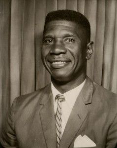 youare_history's tweet image. 🕊️ Medgar Evers, a WWII veteran & civil rights activist, was assassinated in 1963 for fighting segregation in Mississippi. His killer wasn’t convicted until 1994.
Justice delayed is justice denied.
#TBT #MedgarEvers #CivilRights #NeverForget