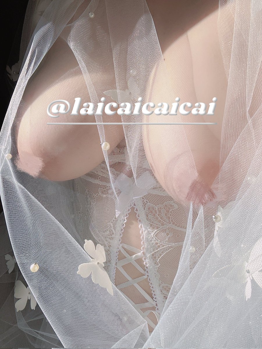 请选择
A.掀开头纱亲吻她
B.推倒狠狠🌿她
投稿💌：
@SexytoBaby
@SexytoLady
@SexytoDoll
@SexytoGirl https://t.co/vJIAYvSjmU