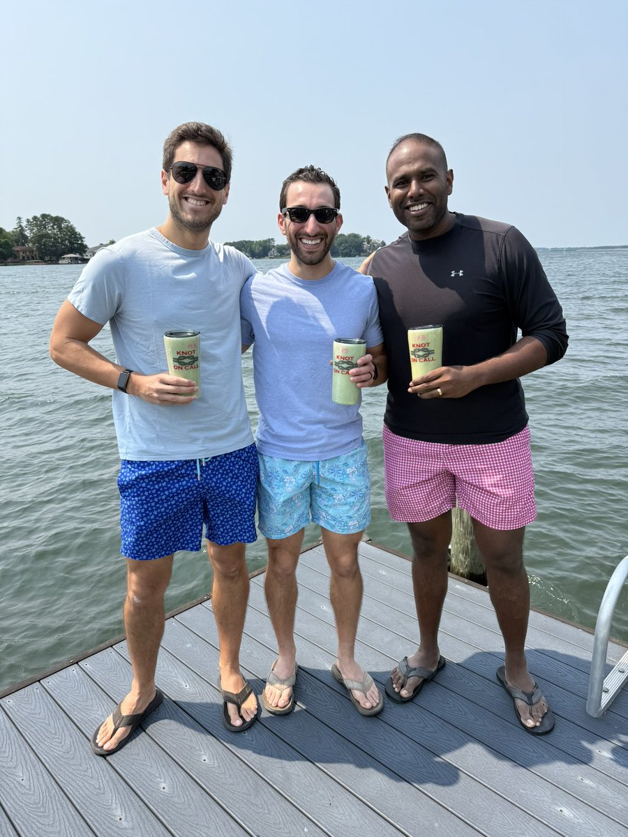 AllanLeviMD's tweet image. Awesome chief’s weekend on Lake Norman in North Carolina - to celebrate years of neurosurgical training and their imminent departure from the 🙌 nest